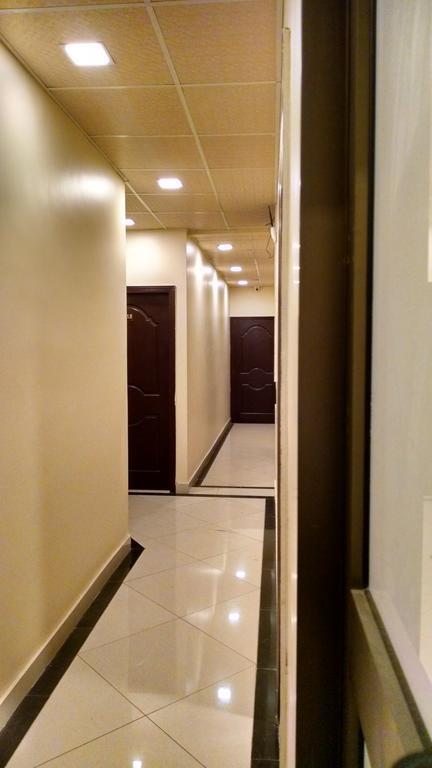 Embassy Lodge Karaczi Zewnętrze zdjęcie